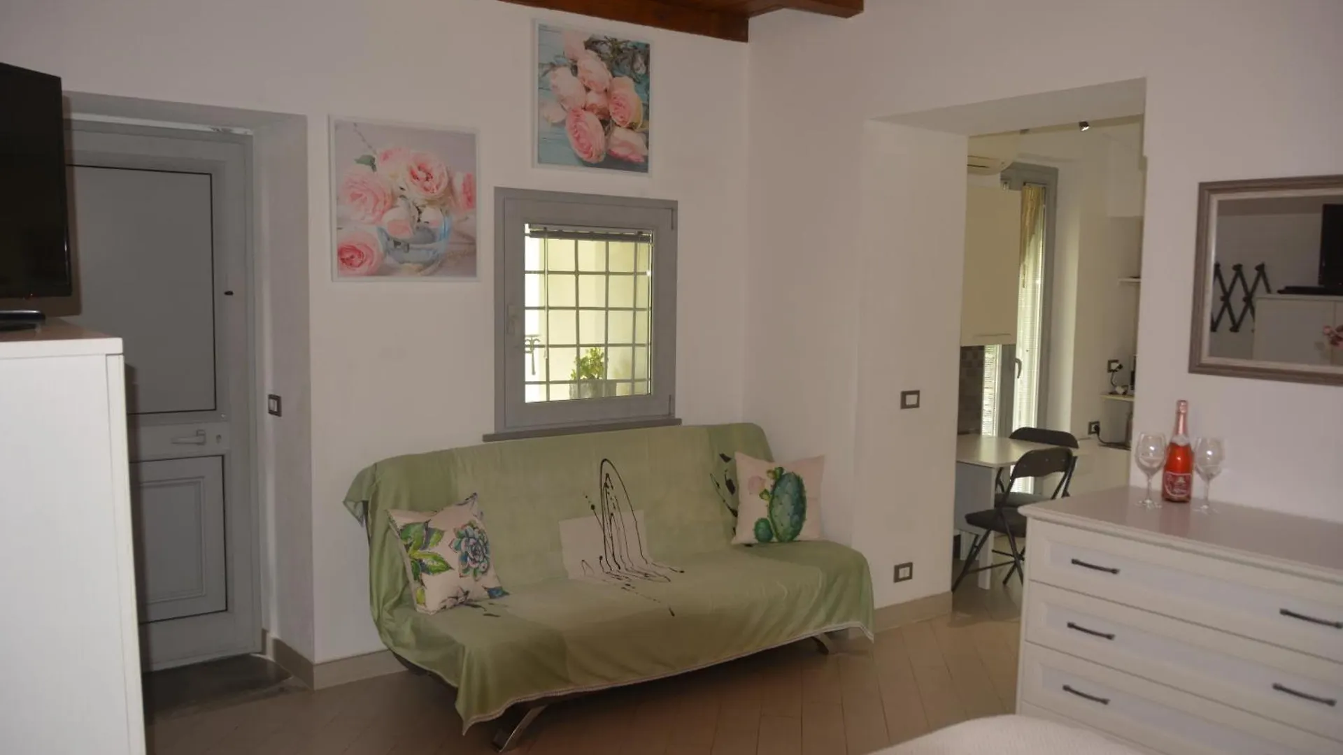 Country house Terre Di Garlenda Guest House Italy